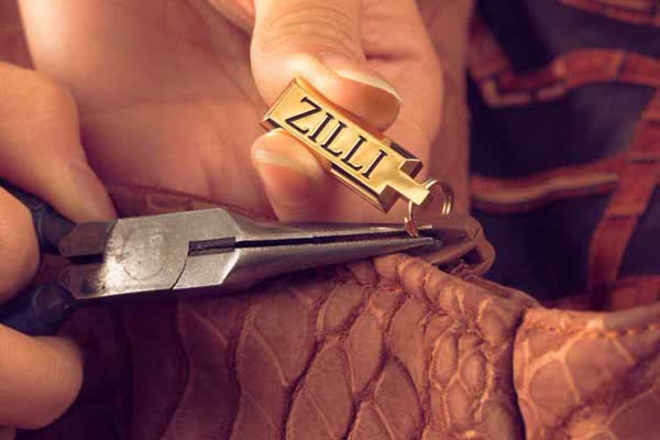 Glamour Avenue Gallery