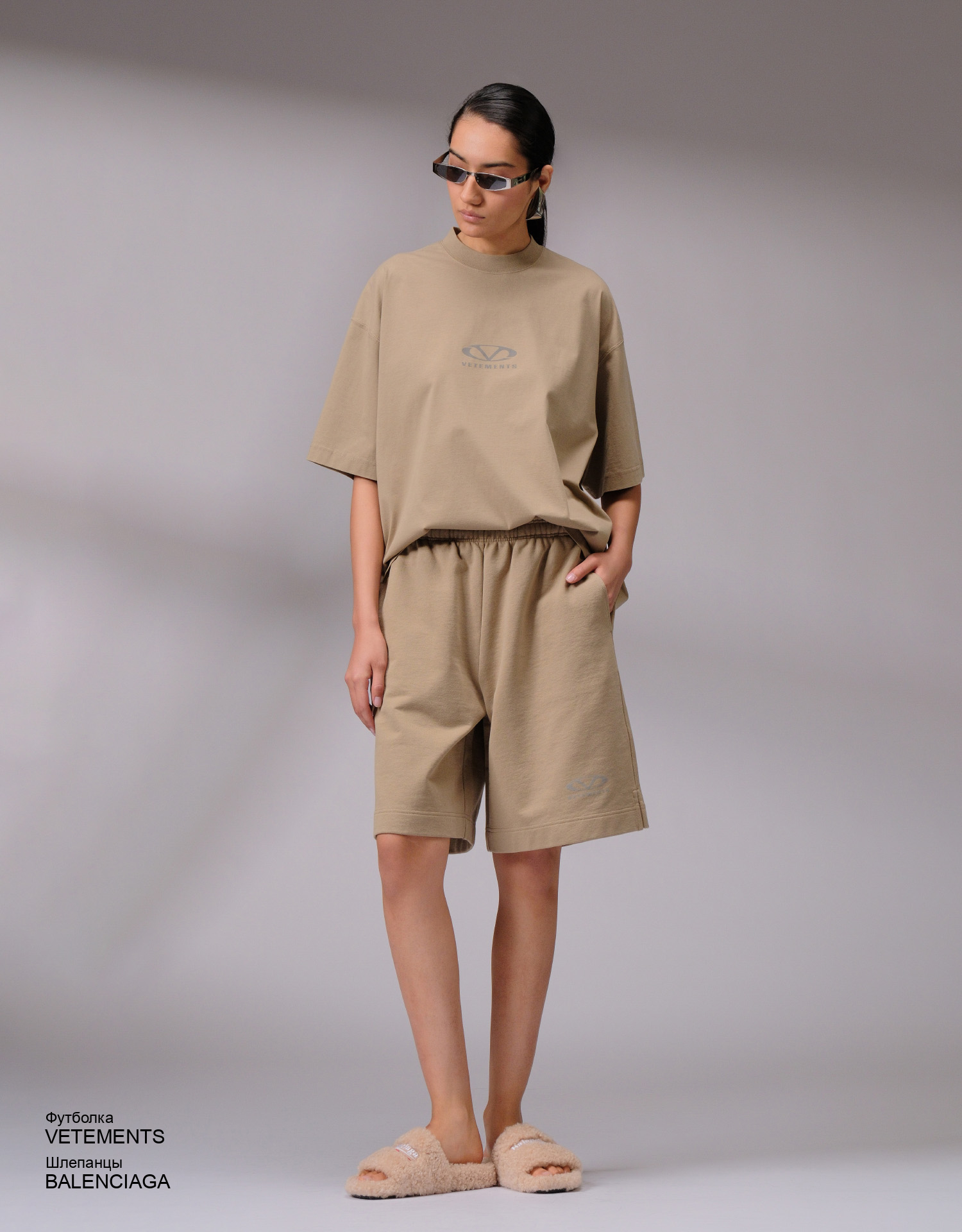 VETEMENTS Футболка look