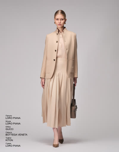 LORO PIANA Пальто 40106