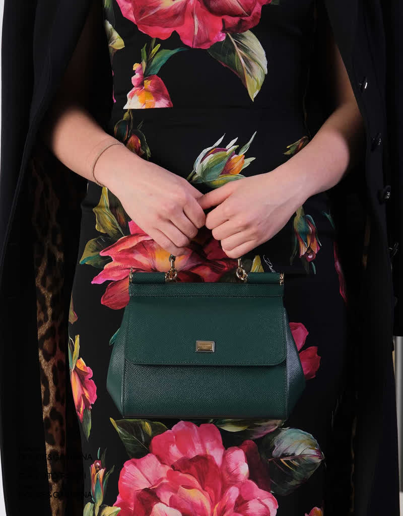 Glamour Avenue | Look ID 7054