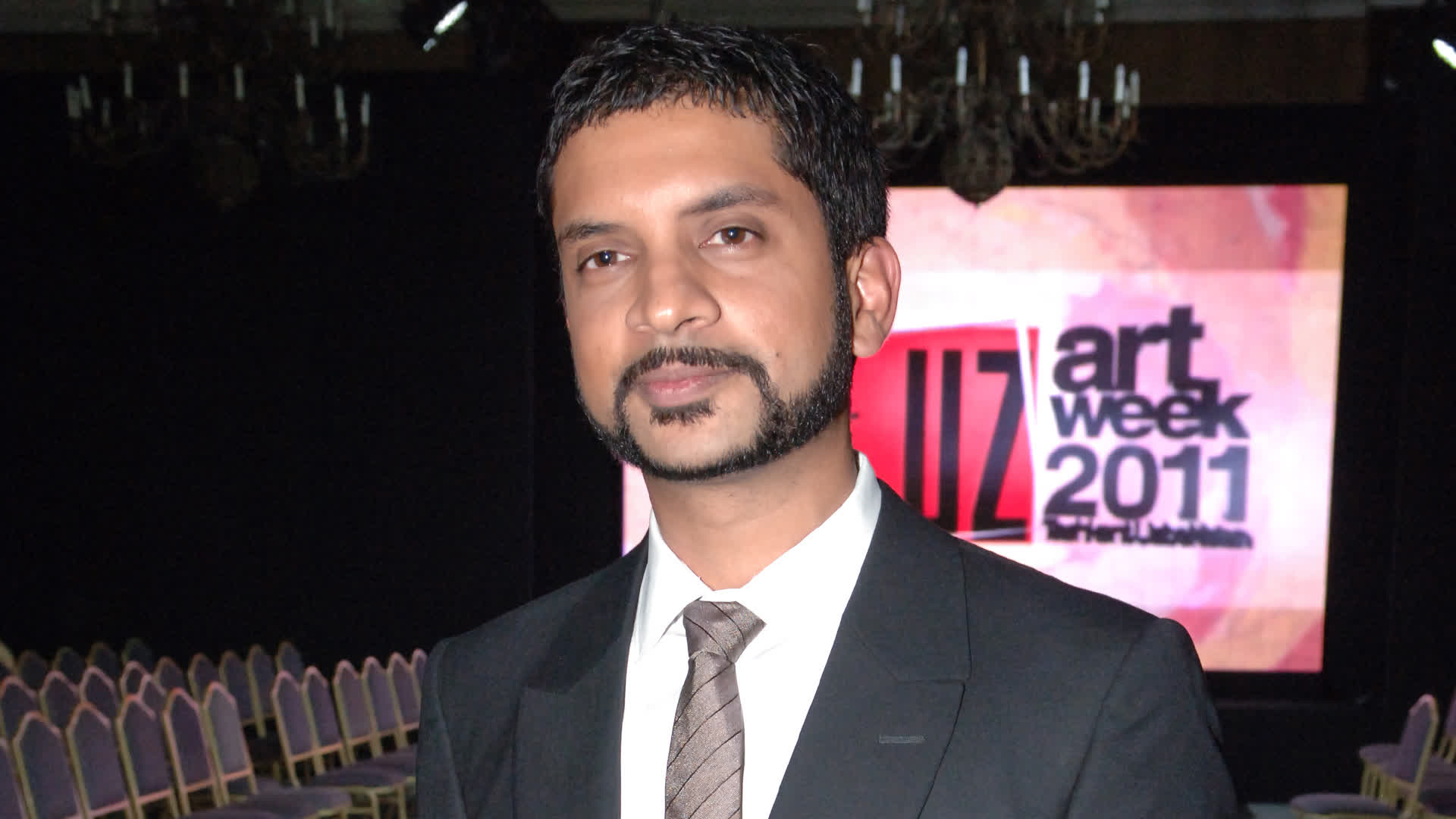 Glamour Avenue Zoom ПОКАЗ YVES SAINT LAURENT