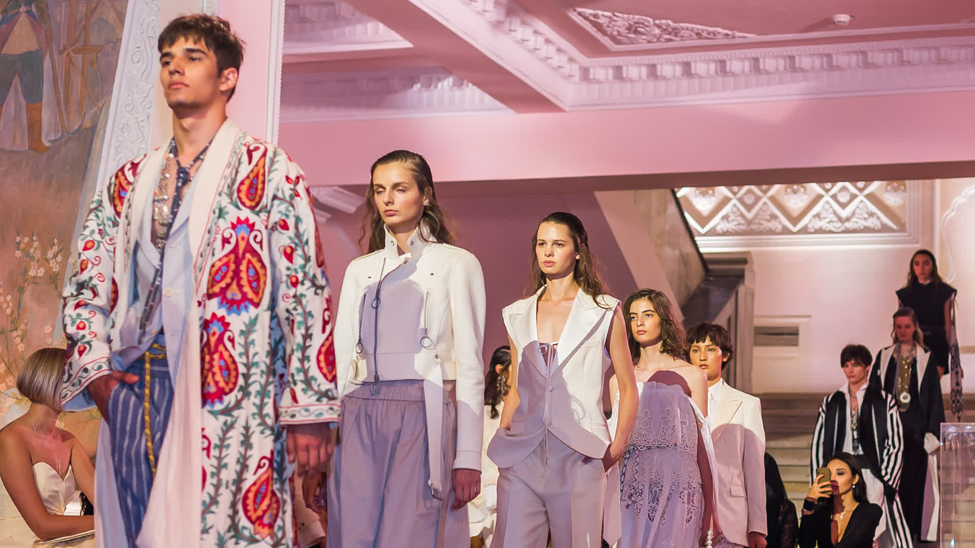 Glamour Avenue Zoom Гала-вечер в честь 20-летия Podium Italia прошел в ГАБТе  