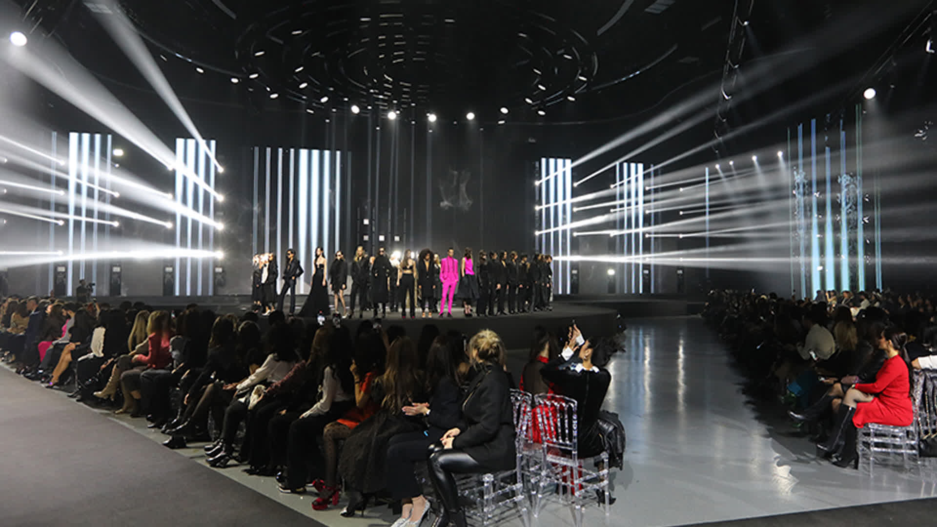 Glamour Avenue Zoom Акцентный воротник