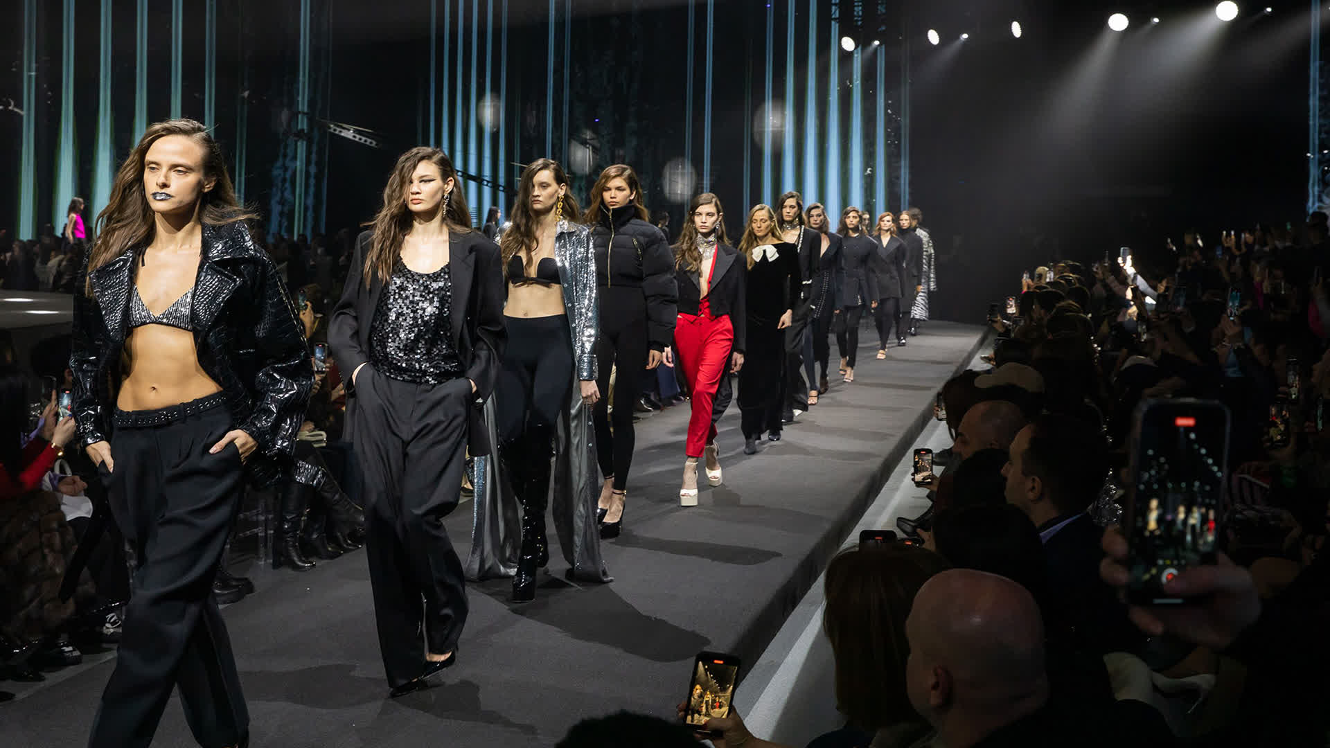 Glamour Avenue Zoom Акцентный воротник