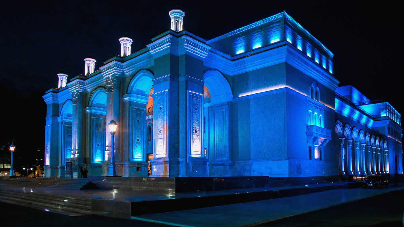 Glamour Avenue  Гала-вечер в честь 20-летия Podium Italia прошел в ГАБТе  