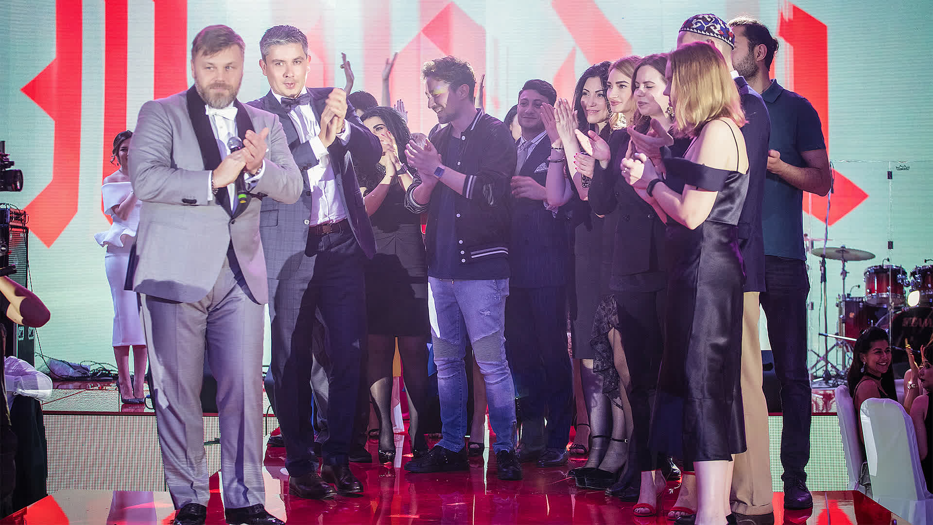 Glamour Avenue Slider Top