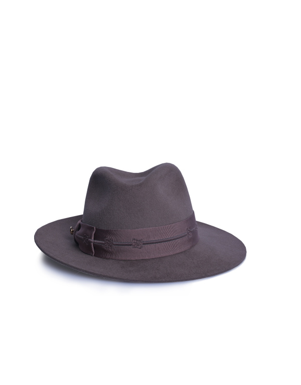 FENDI Шляпа 23768