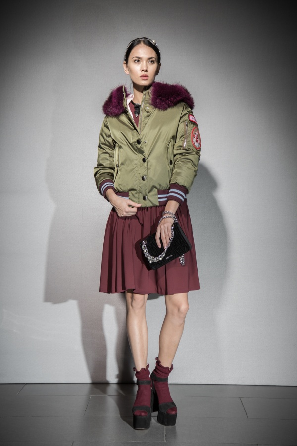 MIU MIU Босоножки  307
