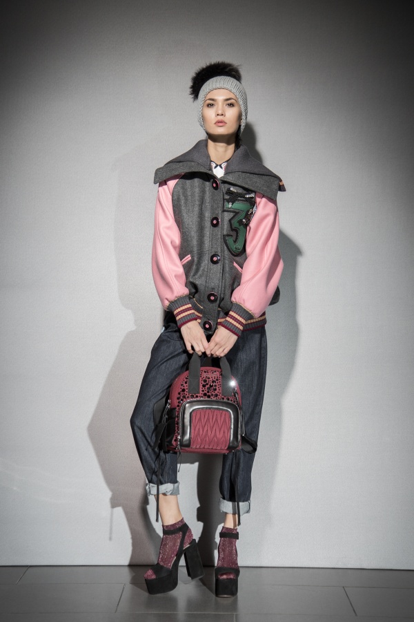 MIU MIU Босоножки  307