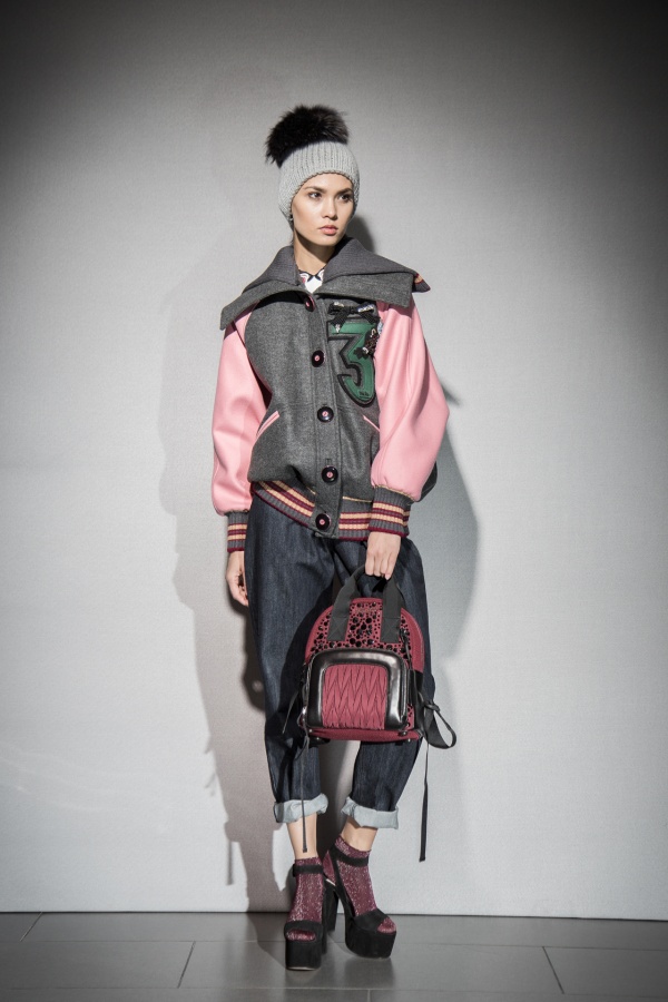 MIU MIU Босоножки  307