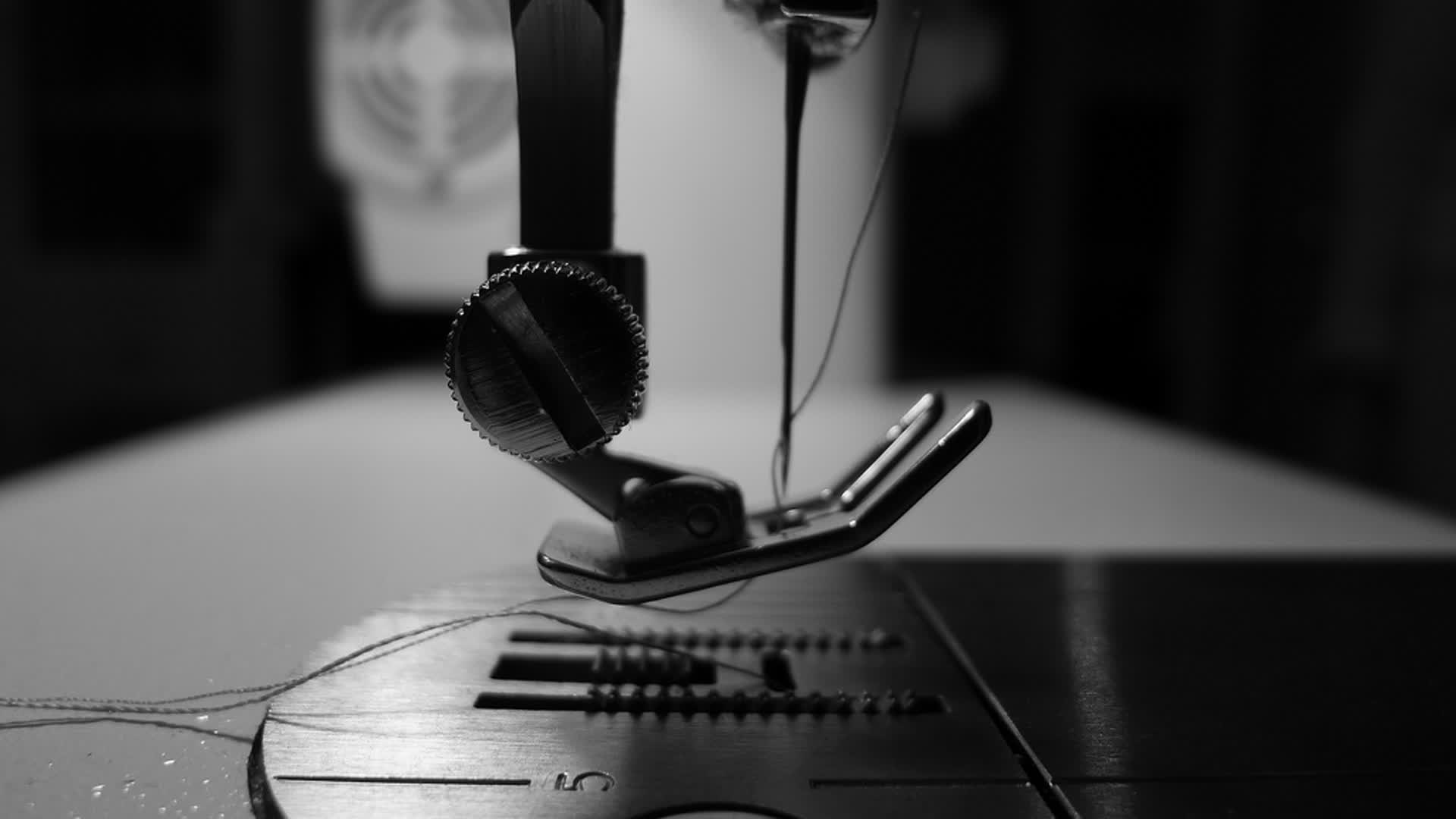 Glamour Avenue Slide