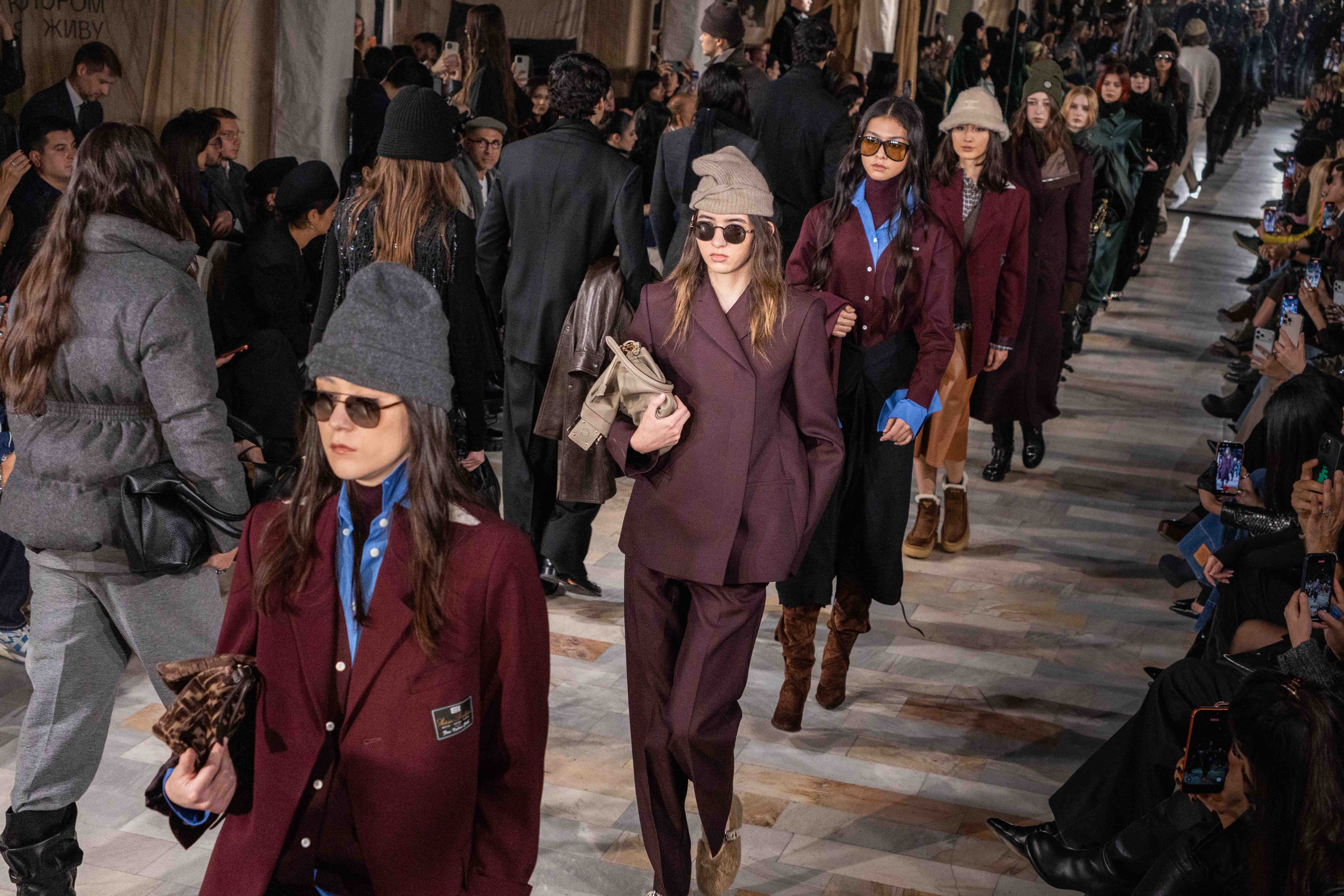 Glamour Avenue Trand 3835