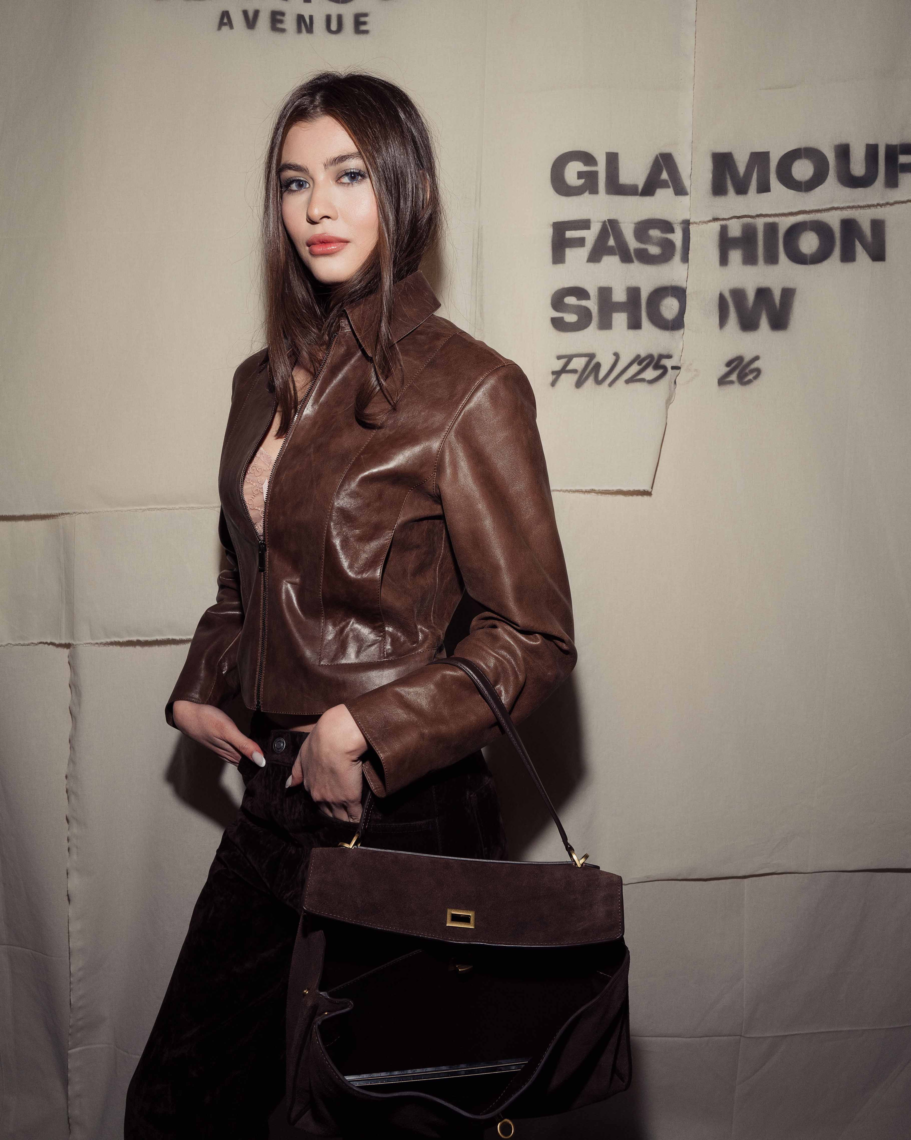 Glamour Avenue Trand 3880